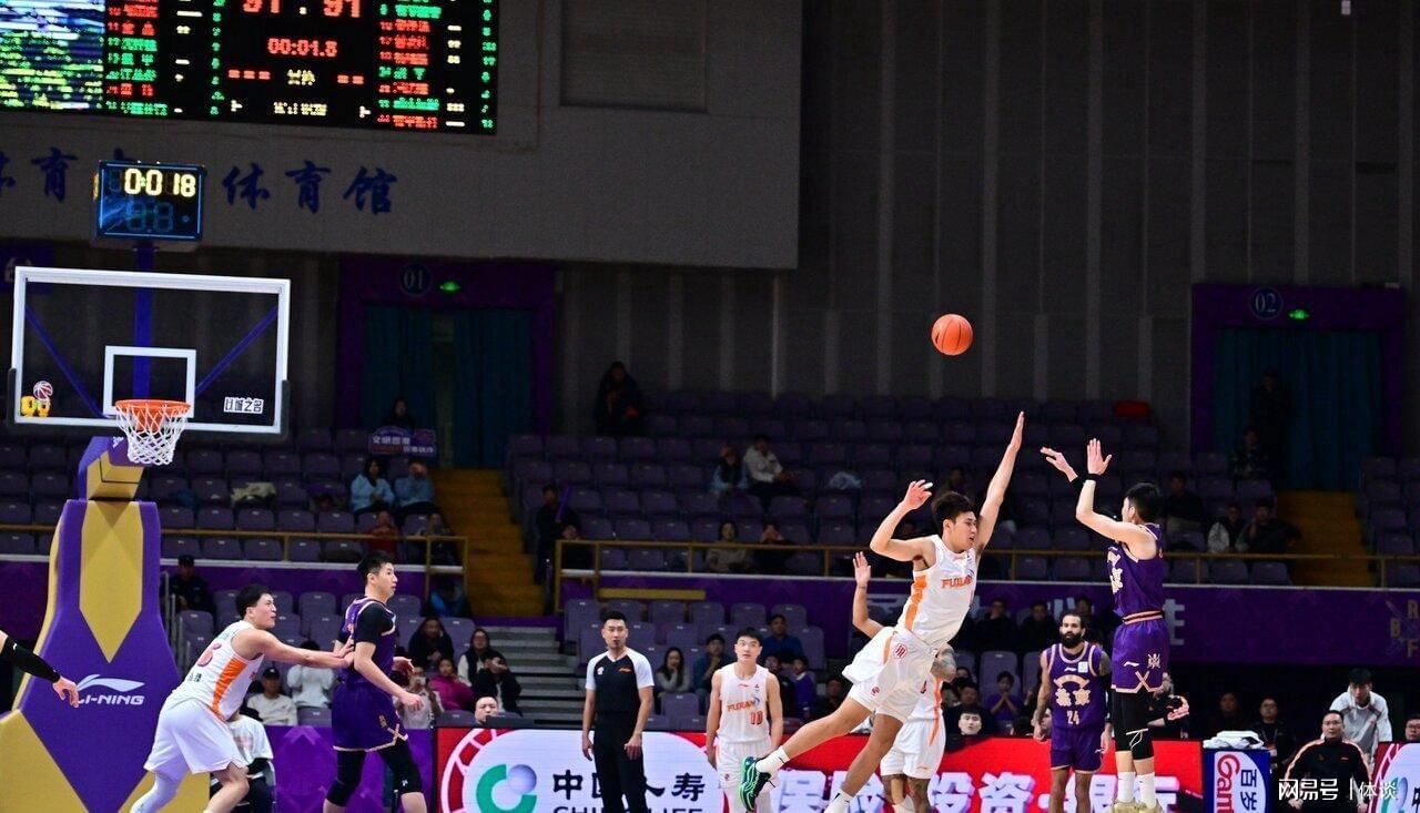 廖三宁搅黄曾凌炫生涯之夜 林庭谦手冷天津心热 四川男篮依旧稳定